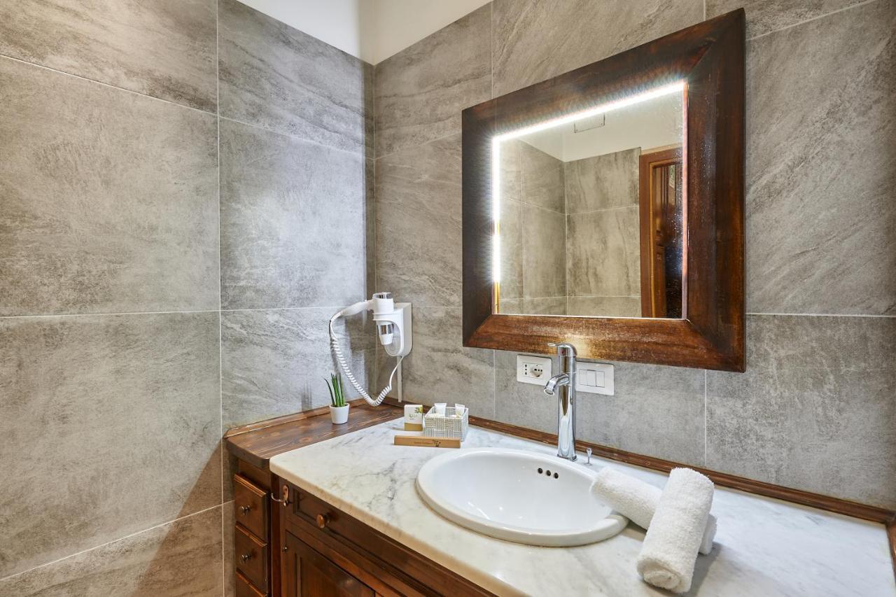 Fabrizio'S Rooms Rome Exterior photo