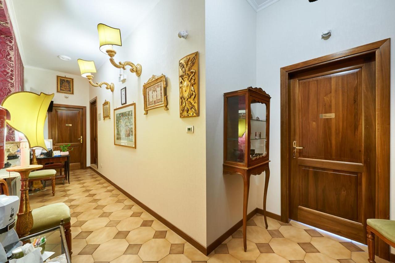 Fabrizio'S Rooms Rome Exterior photo