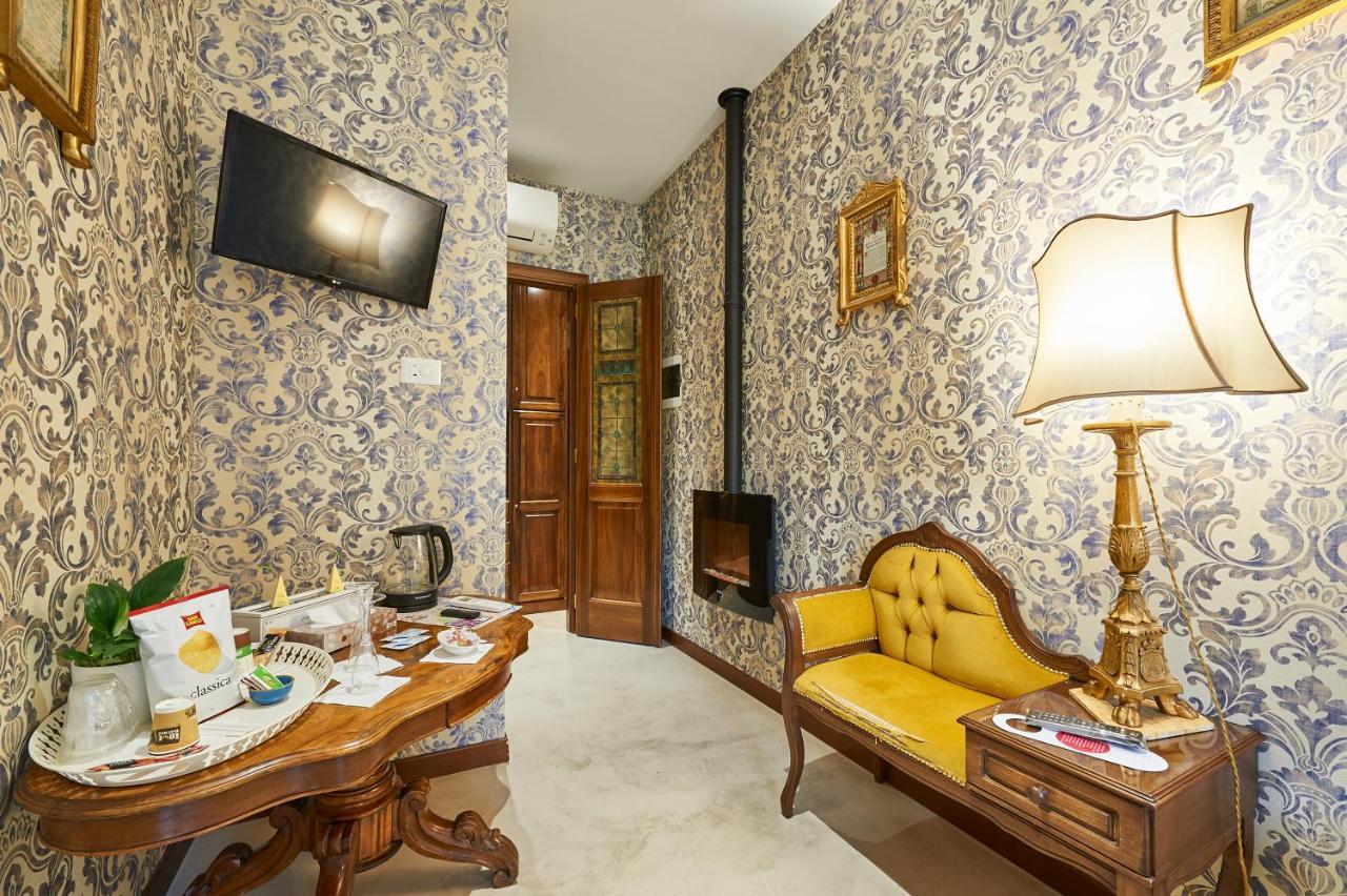Fabrizio'S Rooms Rome Exterior photo